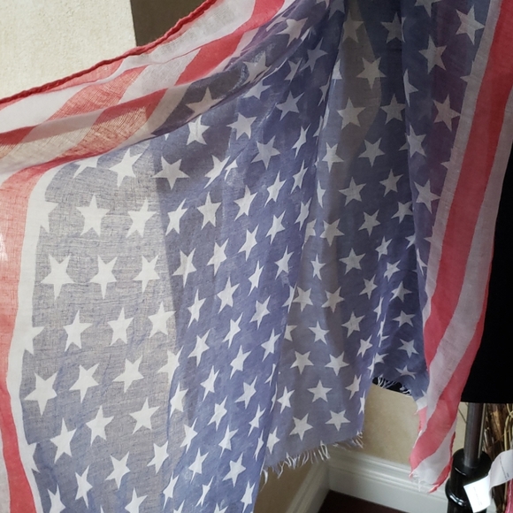 Cotton On American Flag Wrap Scarf Frayed NWT - Picture 4 of 8